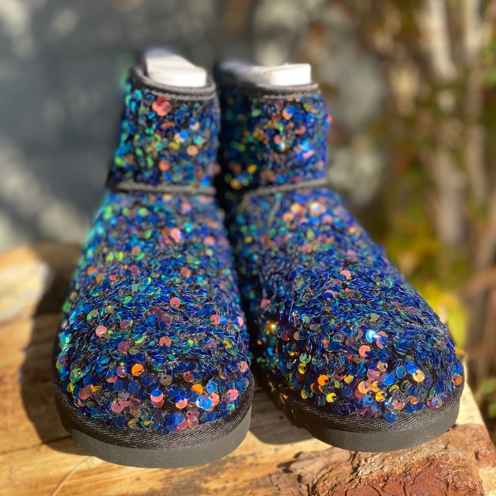 UGG Classic Mini Stellar Sequined Ankle Boots - Picture 4 of 6